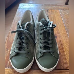 Adidas Rod Laver sneakers